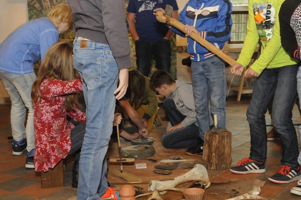 Kelapa Muda – Kinderen van de Molukken in Hoofddorp